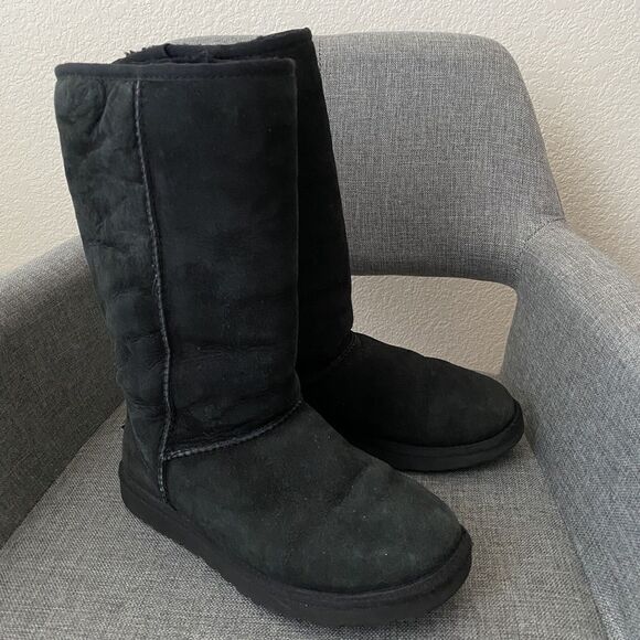 UGG Shoes - Ugg Australia 5815 Sheepskin Classic Tall Black Womens Boots Size 7 SB09